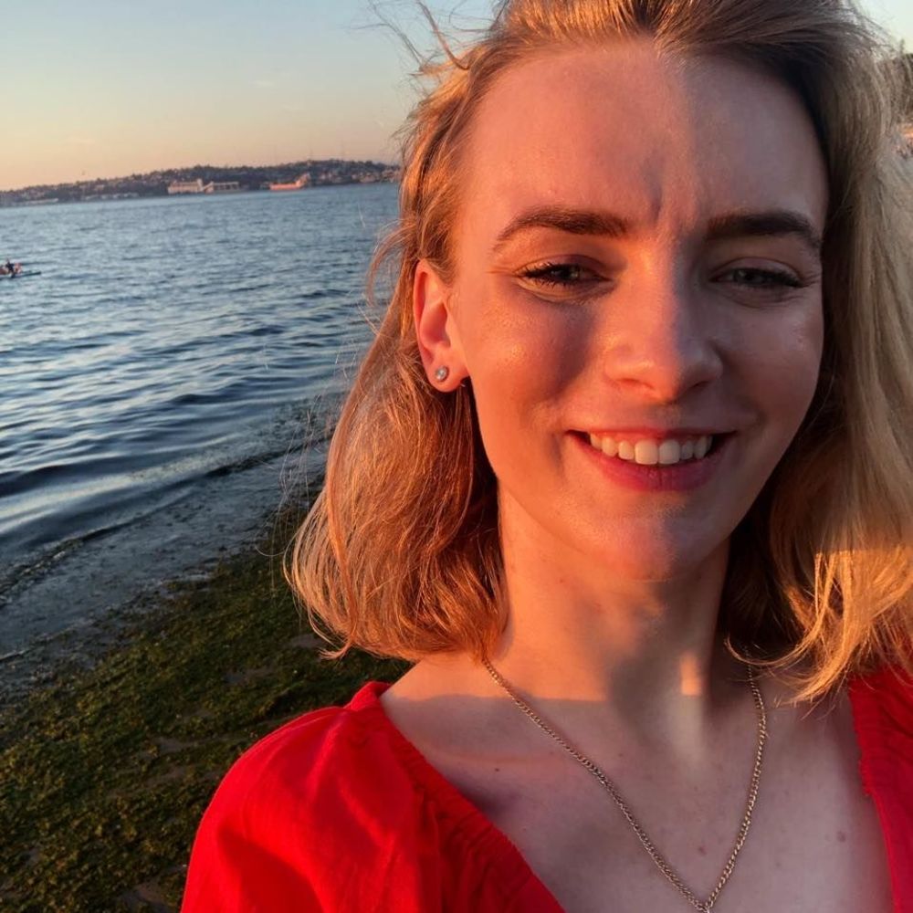 Meet your Posher, Courtney